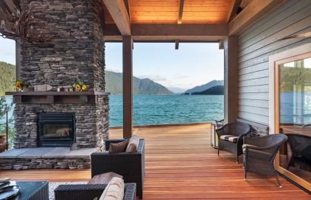 Redwood Indoor-Outdoor Deck with Stunning Lake Views 